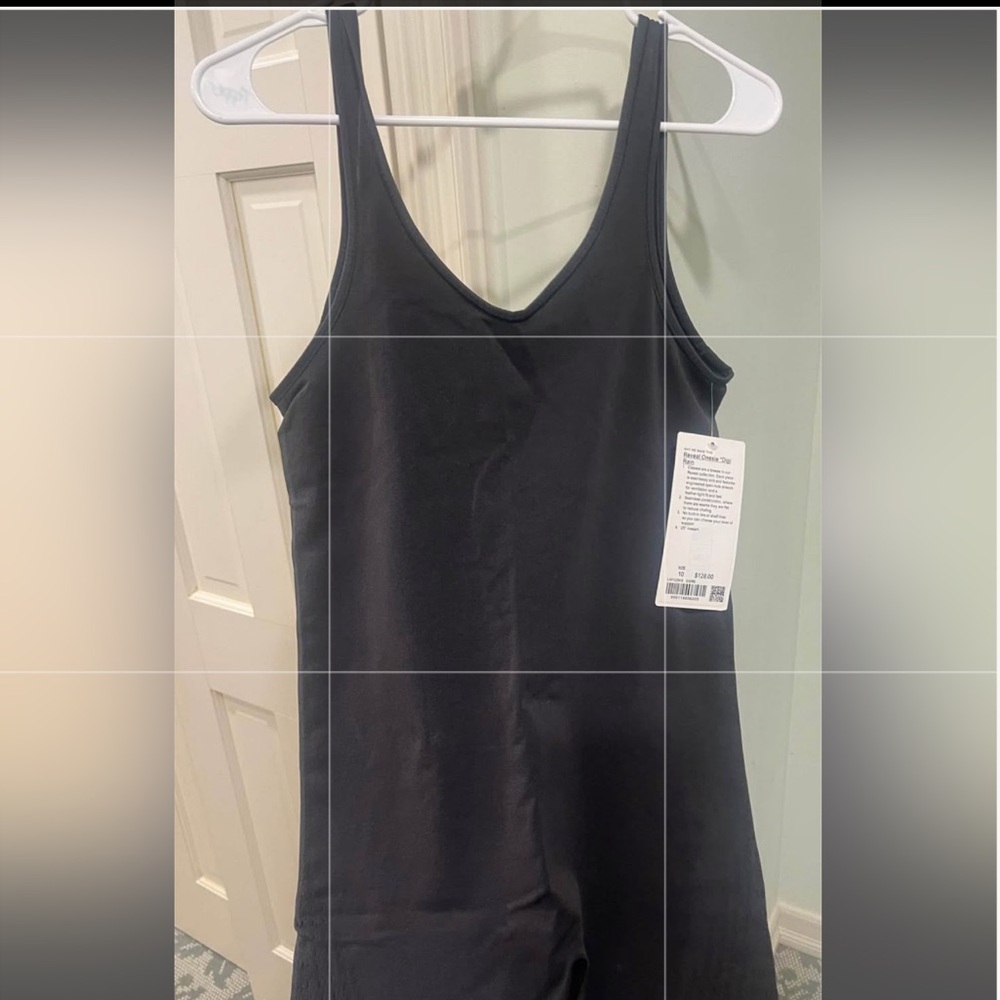 Lululemon Reveal Onesie *Digi Rain
Graphite Grey - Size 10